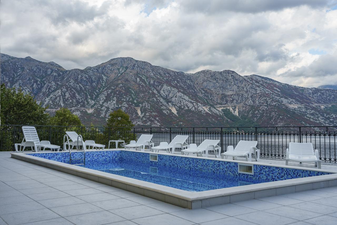 Villa Kosta Donji Morinj Exterior foto